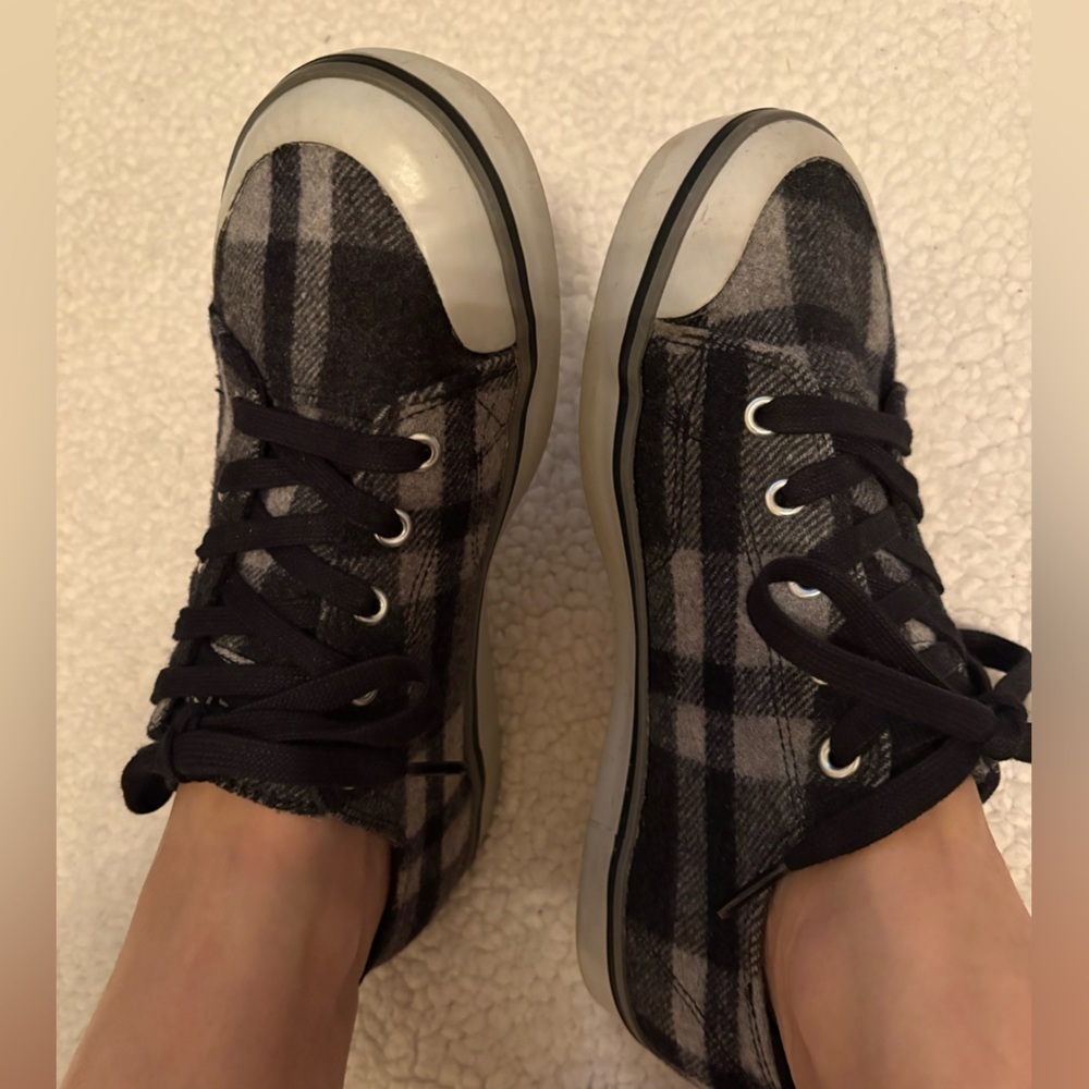 Keen Plaid wool shoes size 8.5 EUC